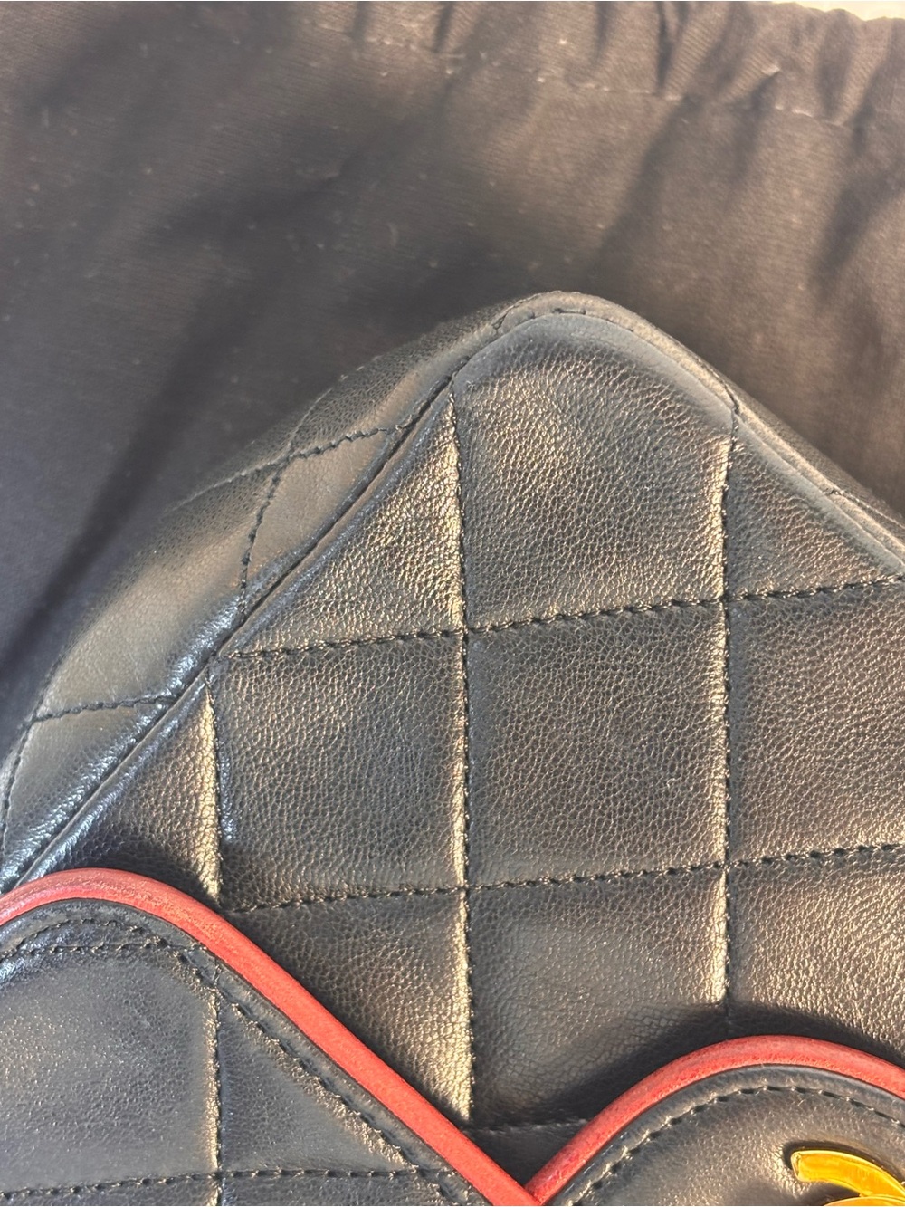 Beautiful Chanel Mini Square Lambskin - Picture 7 of 16